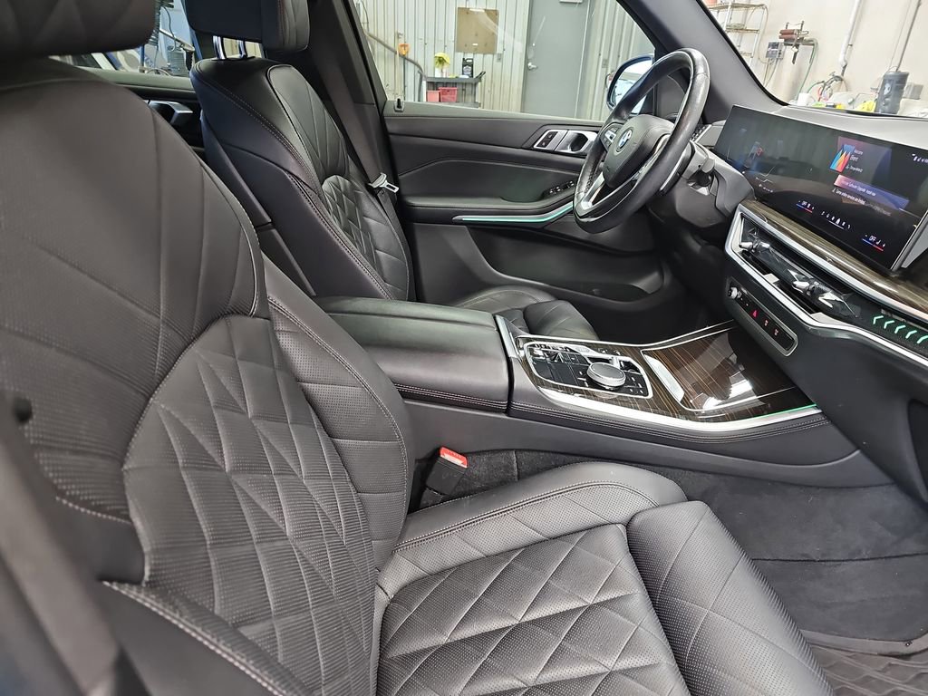 Used 2024 BMW X5 xDrive40i w/ Premium Package AWD/4WD image 10