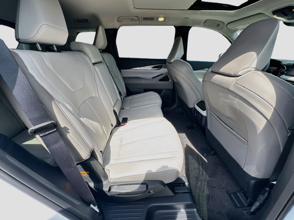 New 2027 INFINITI QX60 Luxe w/ Cargo Package FWD image 30