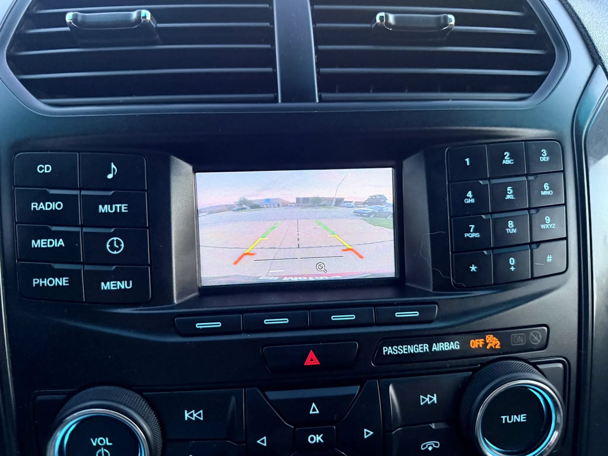 Used 2016 Ford Explorer FWD image 10