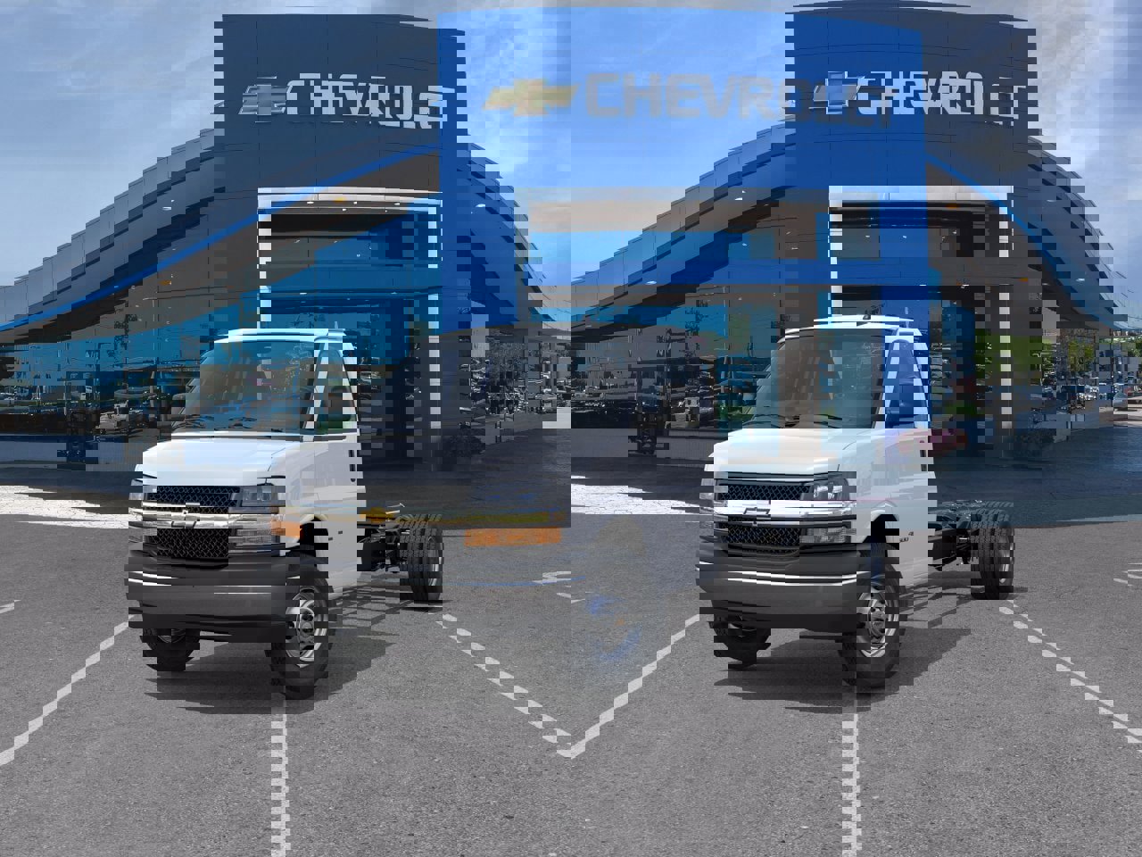 New 2026 Chevrolet Express 4500 w/ Power Convenience Package image 35