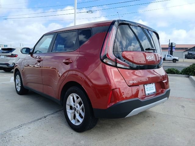 Used 2024 Kia Soul LX w/ Option Group 015 FWD image 7