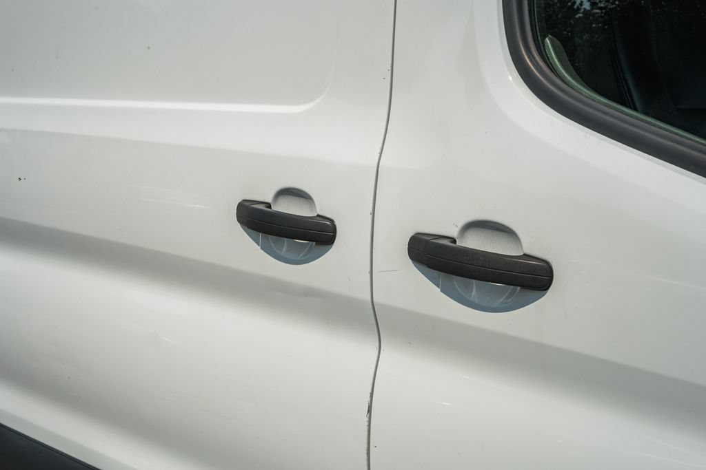 Used 2022 Ford Transit 250 148 High Roof Extended RWD image 21