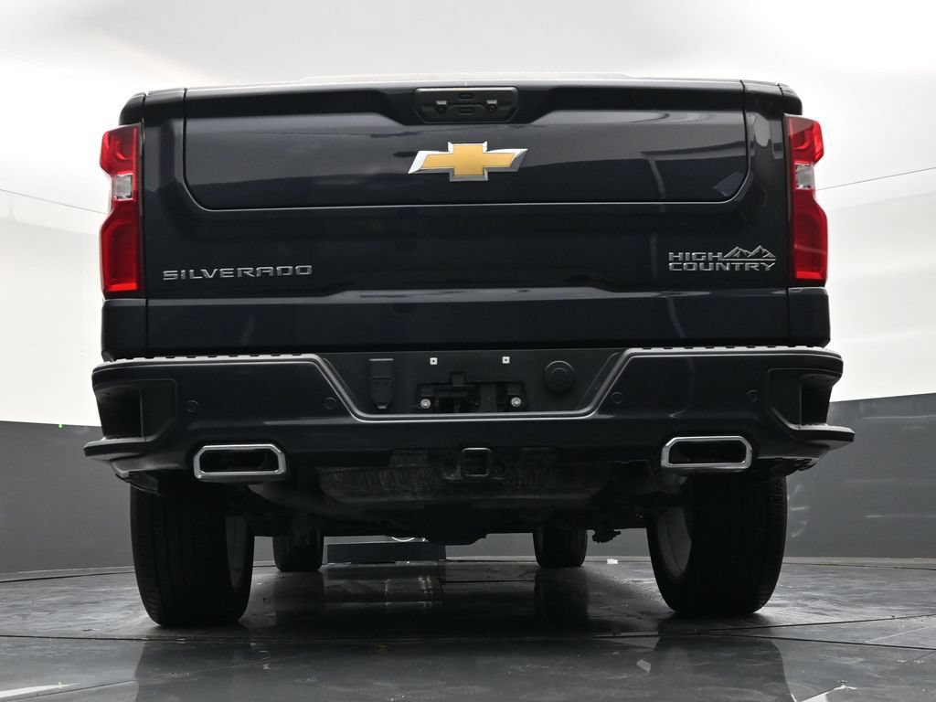 Used 2024 Chevrolet Silverado 1500 High Country w/ High Country Premium Package AWD/4WD image 24