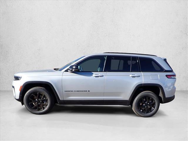 New 2026 Jeep Grand Cherokee Altitude image 2
