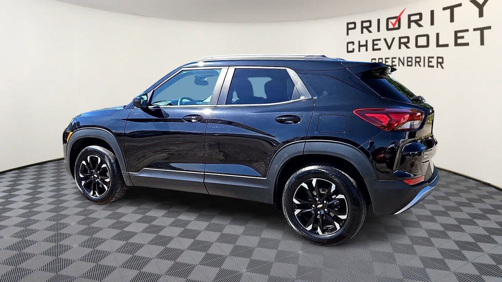 Certified 2022 Chevrolet TrailBlazer LT w/ Driver Confidence Package AWD/4WD image 6