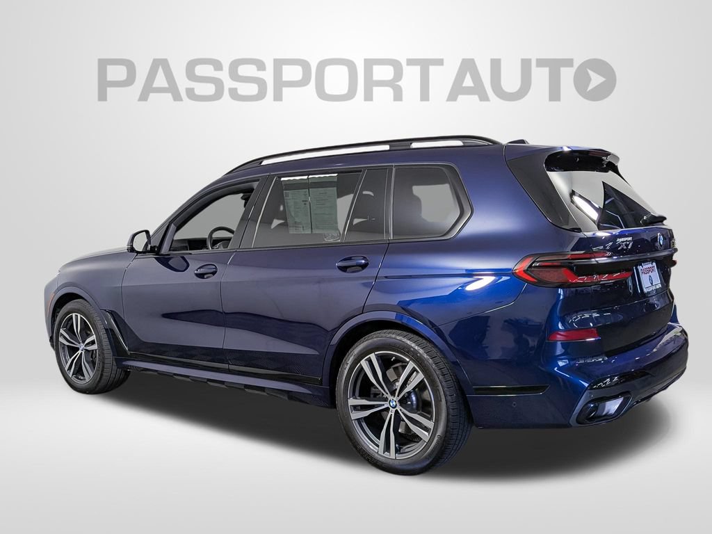 Used 2026 BMW X7 xDrive40i w/ M Sport Package AWD/4WD image 3