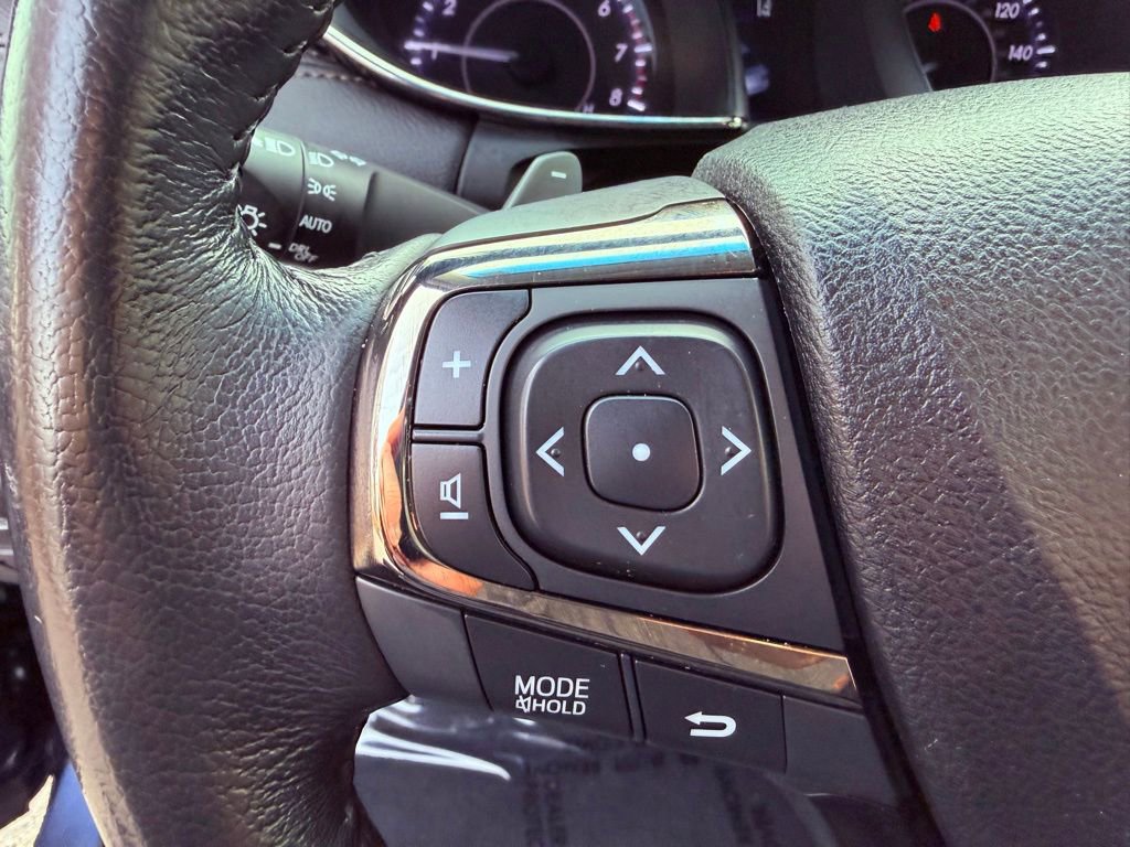 Used 2017 Toyota Avalon image 19