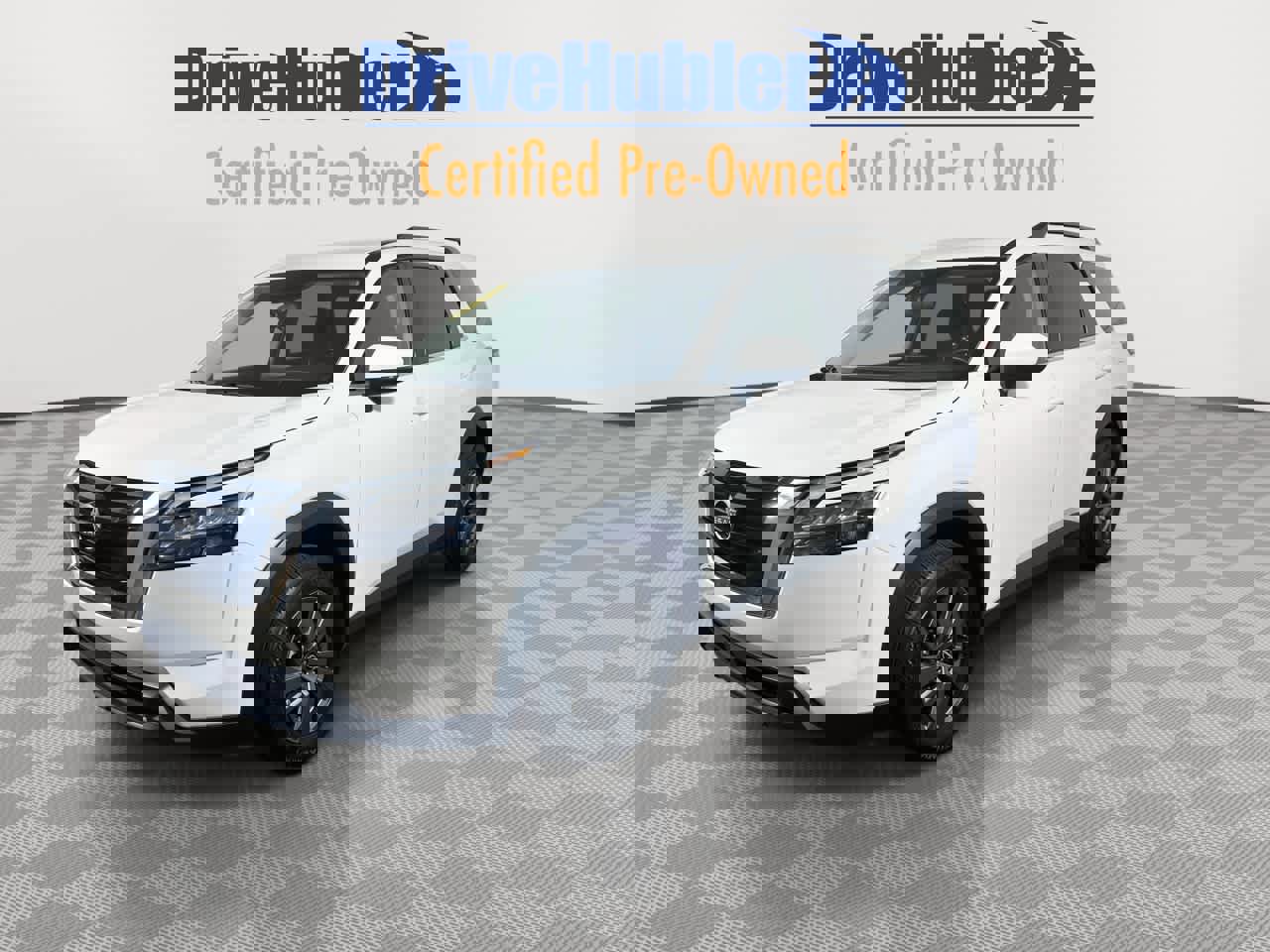 Used 2025 Nissan Pathfinder SV image 4