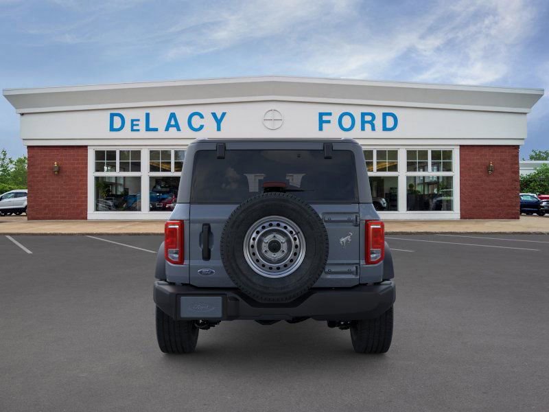 New 2025 Ford Bronco 4-Door image 5