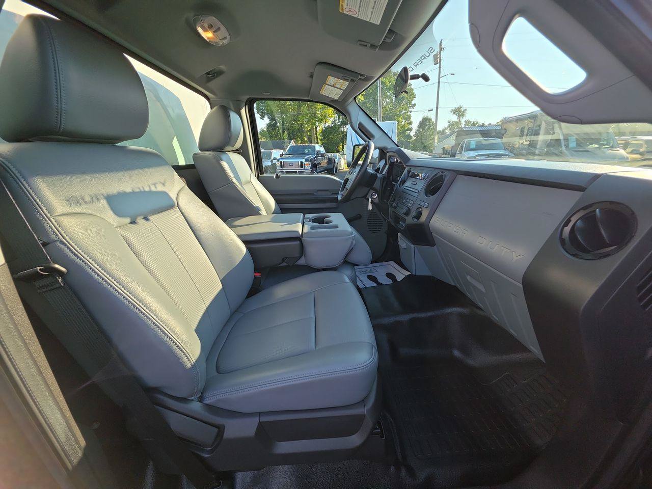 Used 2013 Ford F550 2WD Regular Cab Super Duty w/ Payload Upgrade Pkg image 8