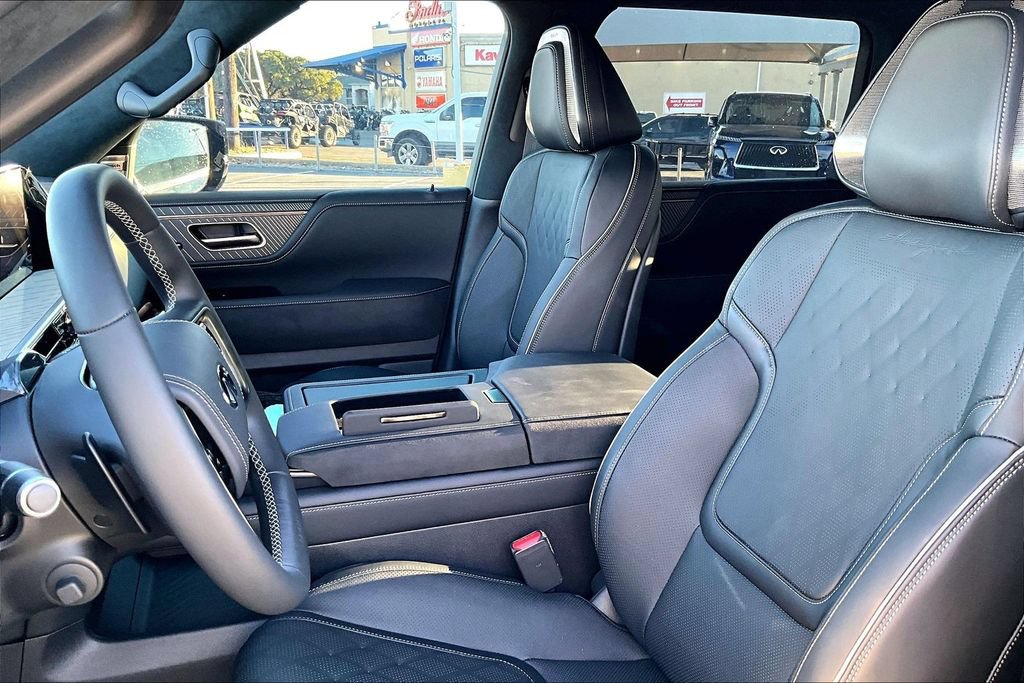 Used 2026 INFINITI QX80 Autograph w/ Premium Cargo Package AWD/4WD image 11