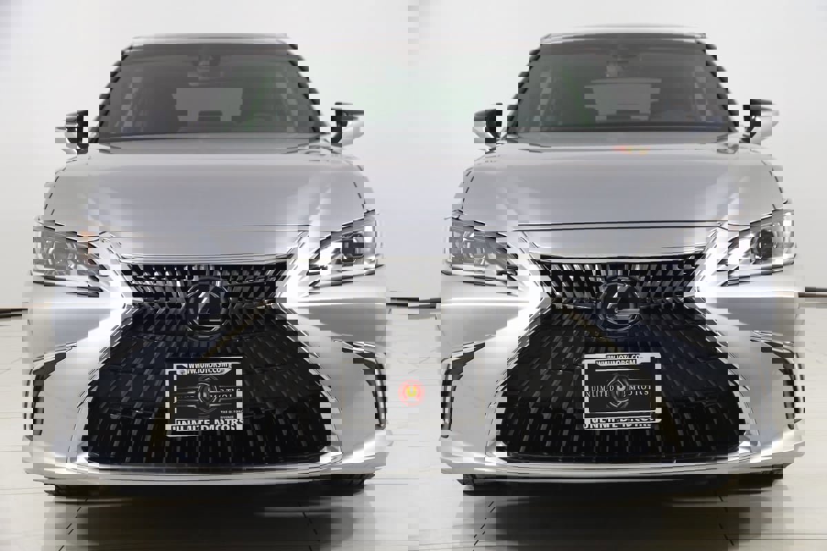 Used 2024 Lexus ES 350 w/ Accessory Package (Z2) image 50