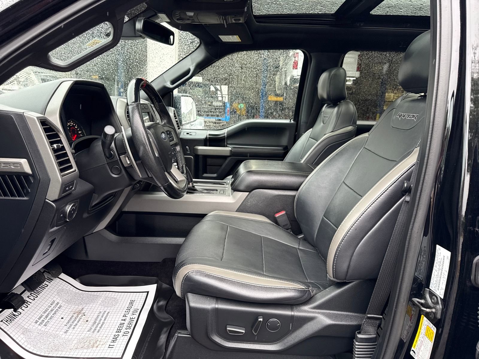 Used 2017 Ford F150 Raptor w/ Equipment Group 802A Luxury AWD/4WD image 9