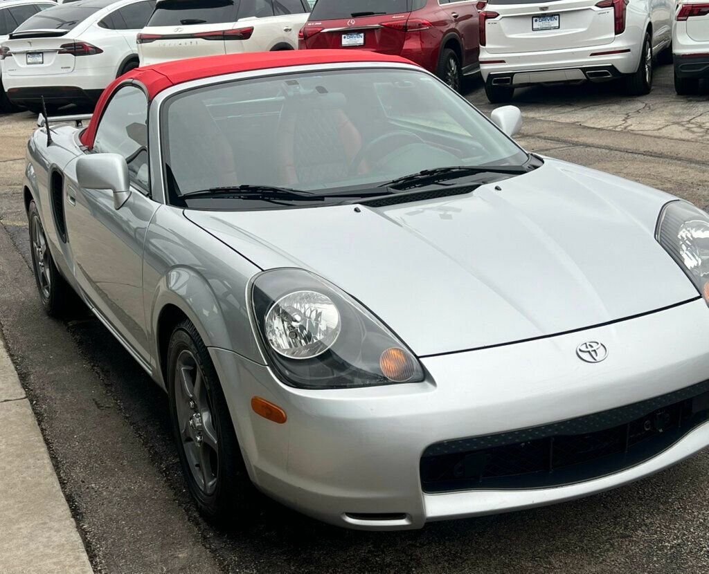 Used 2002 Toyota MR2 RWD image 6