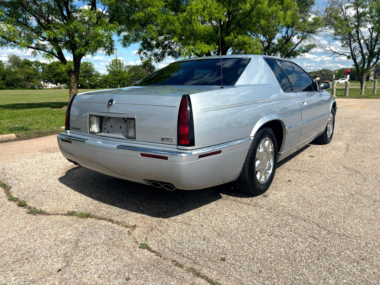 Used 1998 Cadillac Eldorado Touring w/ Safety/Security Pkg image 28
