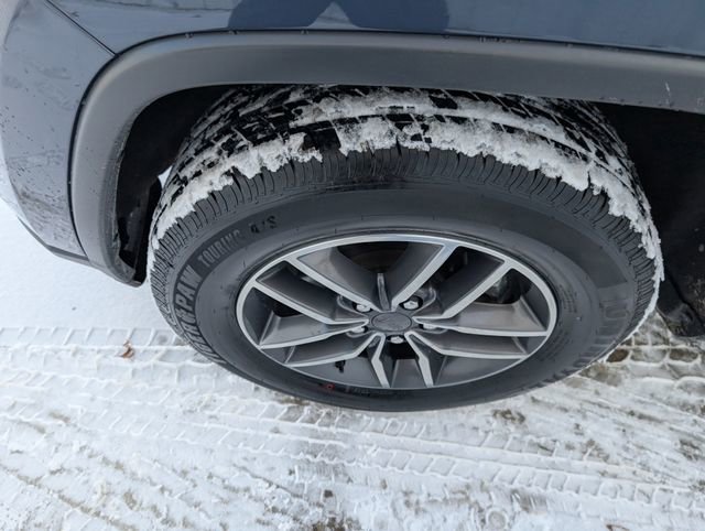 Used 2019 Jeep Grand Cherokee Limited image 9