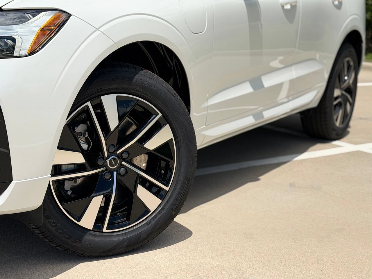 New 2026 Volvo XC60 T8 Core w/ Protection Package Premier AWD/4WD image 9