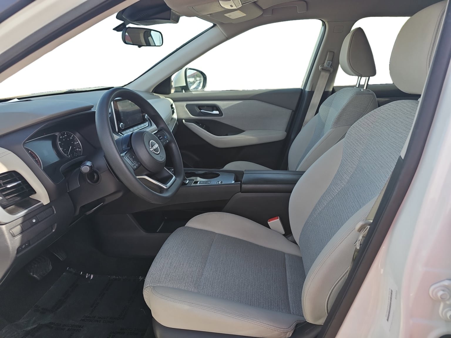 Used 2023 Nissan Rogue SV image 10