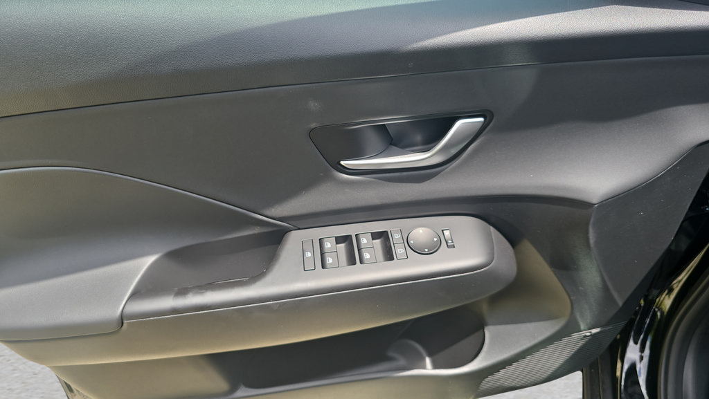 New 2026 Hyundai Kona Limited AWD/4WD image 16