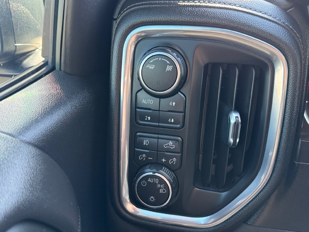 Used 2019 Chevrolet Silverado 1500 LT Trail Boss AWD/4WD image 27