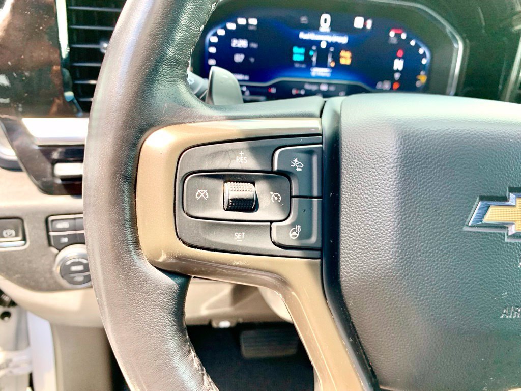 Used 2023 Chevrolet Silverado 1500 High Country w/ Technology Package AWD/4WD image 31