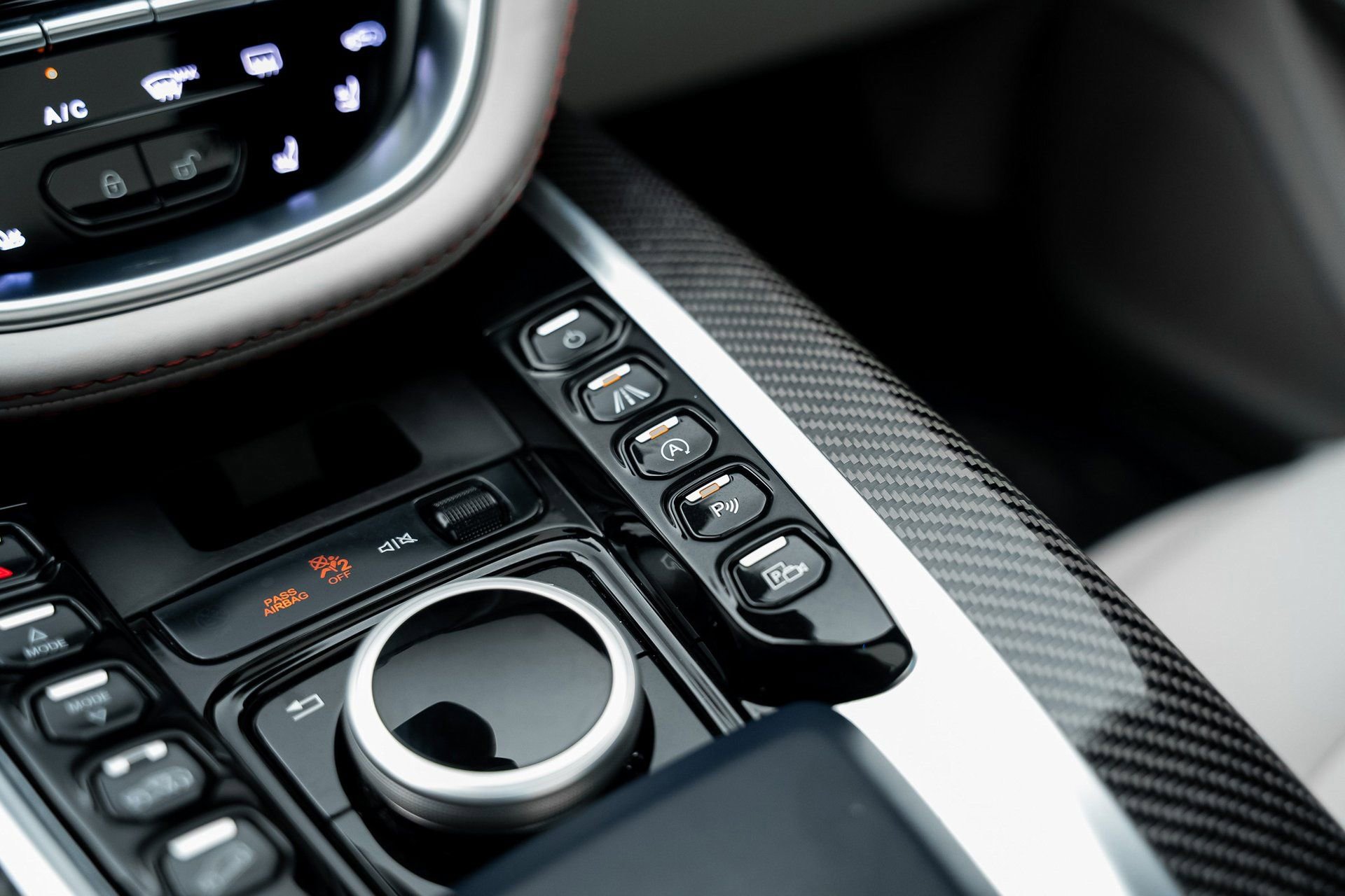 Used 2022 Aston Martin DBX image 52