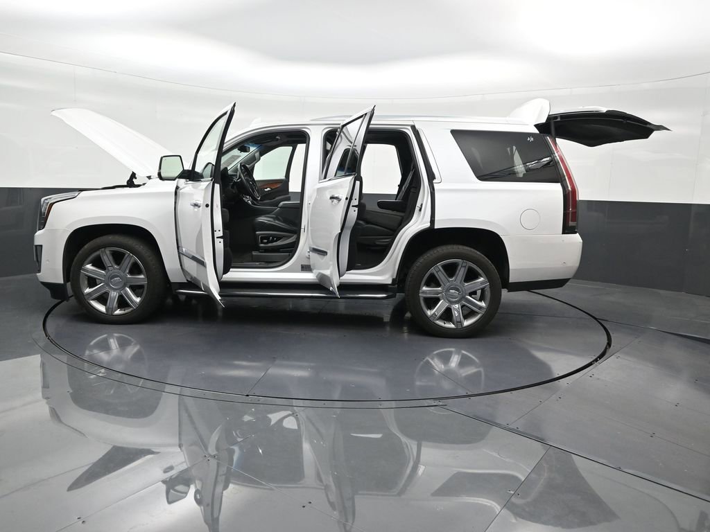 Used 2019 Cadillac Escalade Luxury image 33