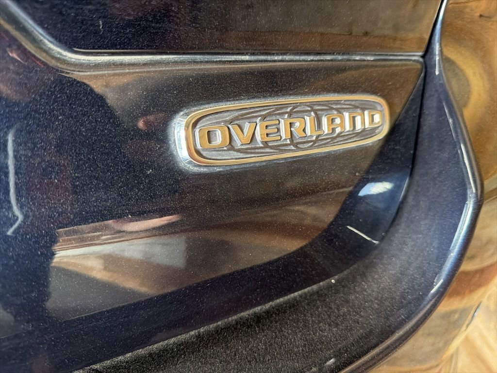 Used 2022 Jeep Grand Cherokee Overland w/ Luxury Tech Group IV image 19