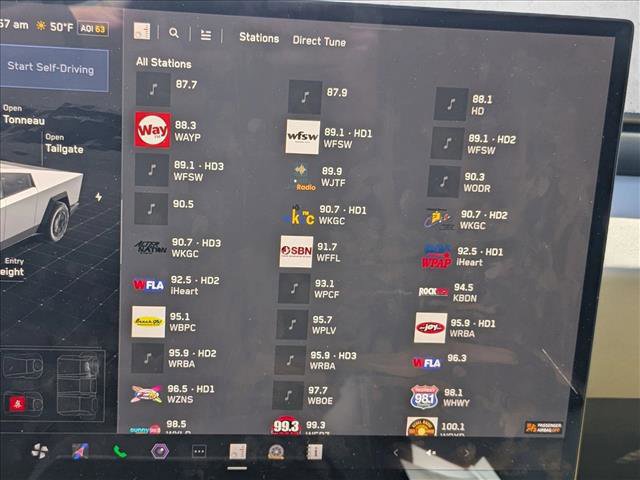 Used 2024 Tesla Cybertruck AWD Crew Cab image 16