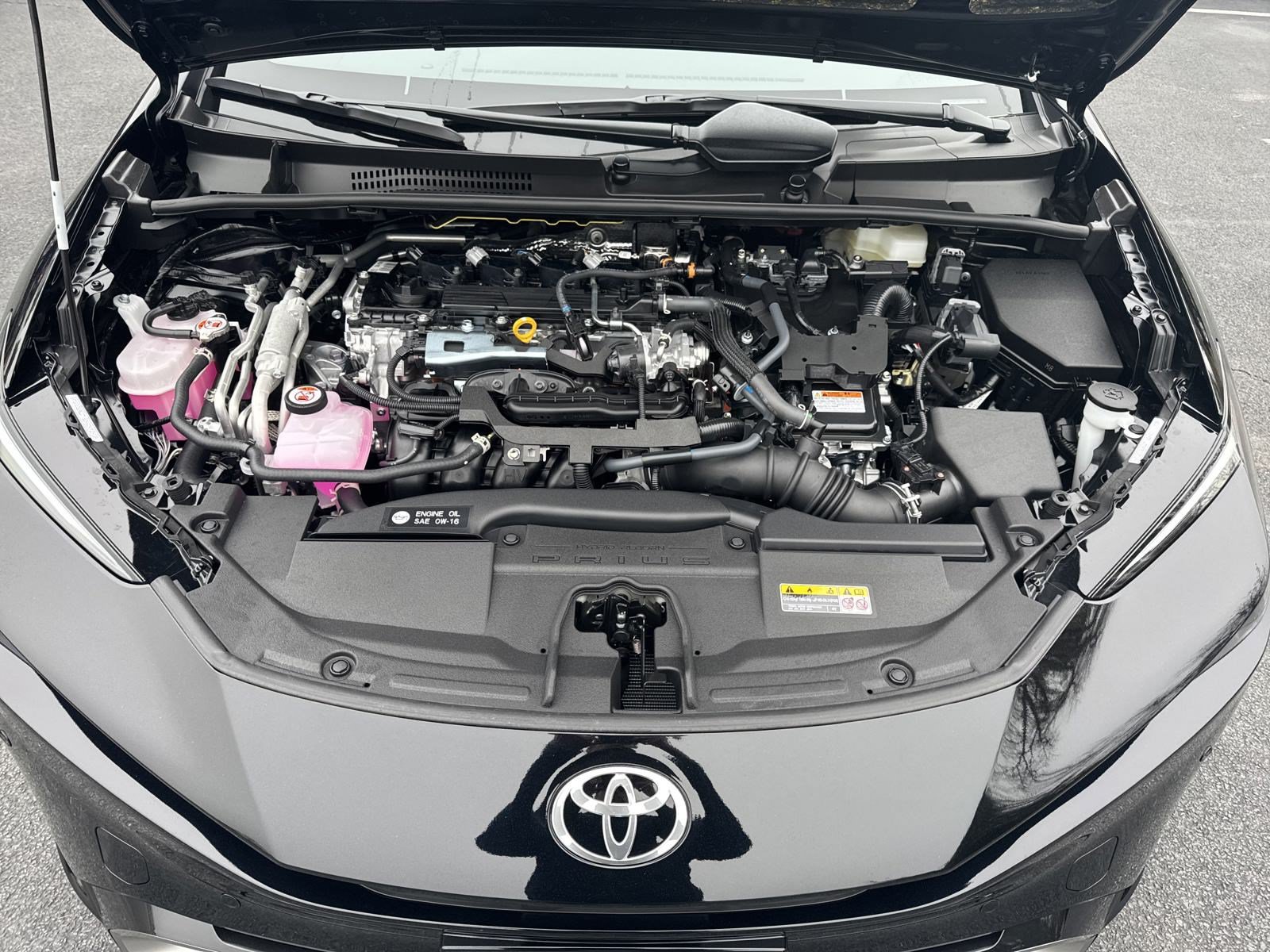 New 2024 Toyota Prius Prime FWD image 37