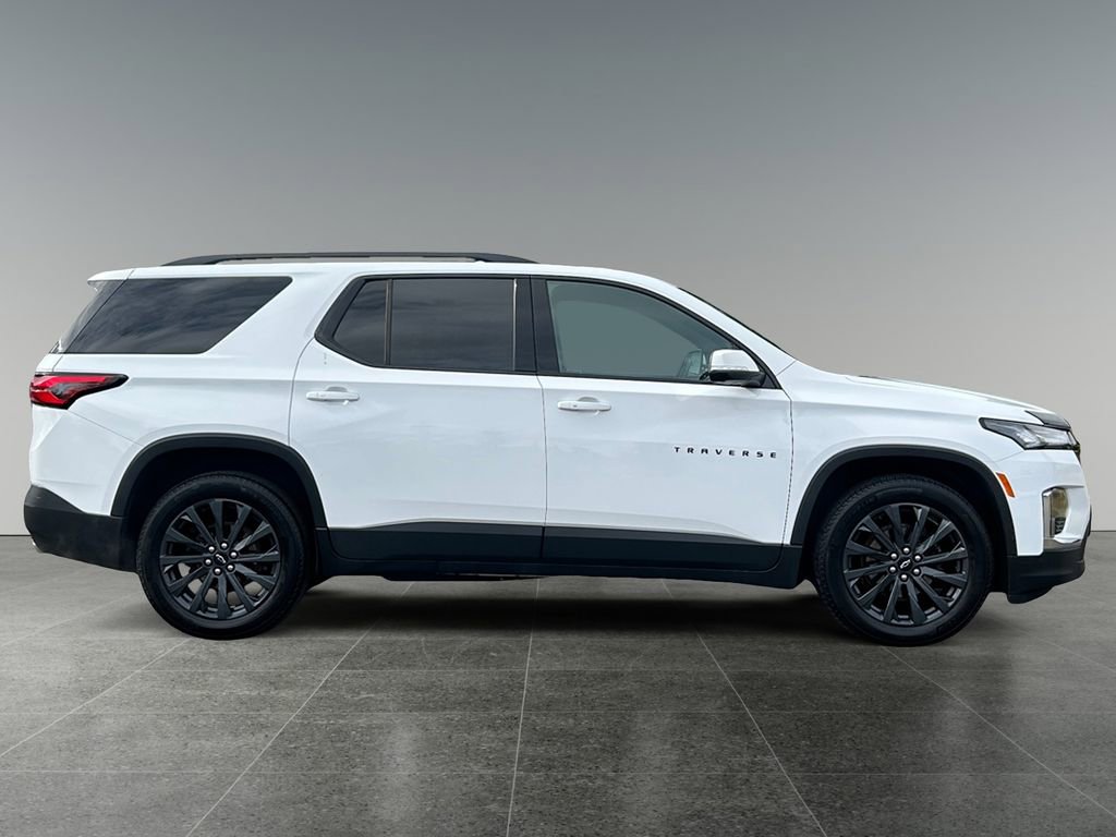 Used 2023 Chevrolet Traverse RS image 9