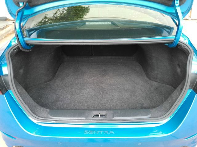 Used 2020 Nissan Sentra SR image 24