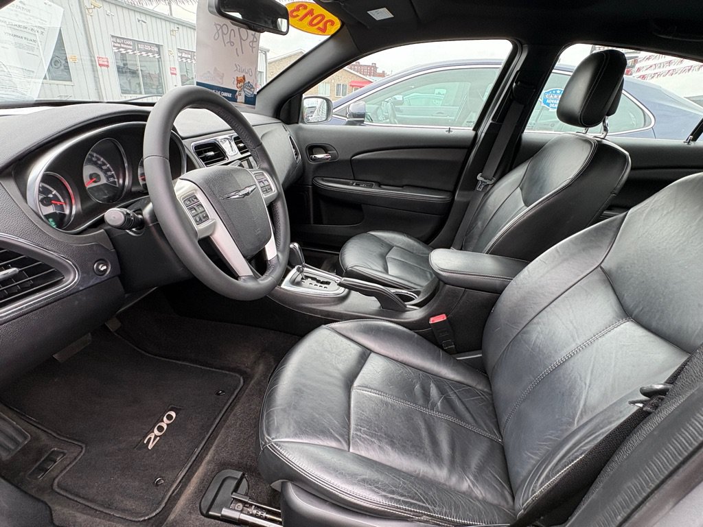 Used 2013 Chrysler 200 Limited w/ Sun/Sound Group FWD image 8