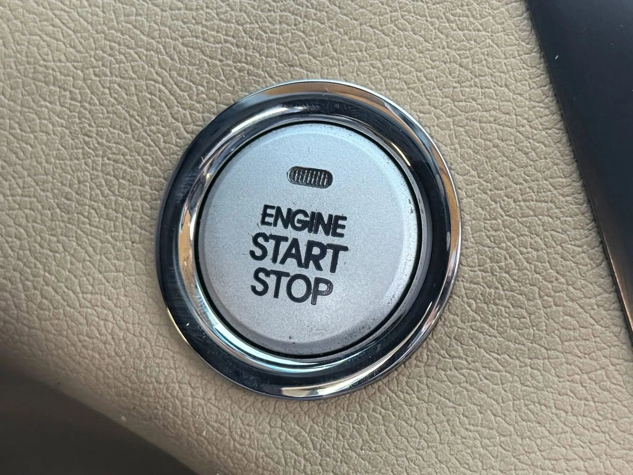 Used 2015 Hyundai Sonata Hybrid image 25