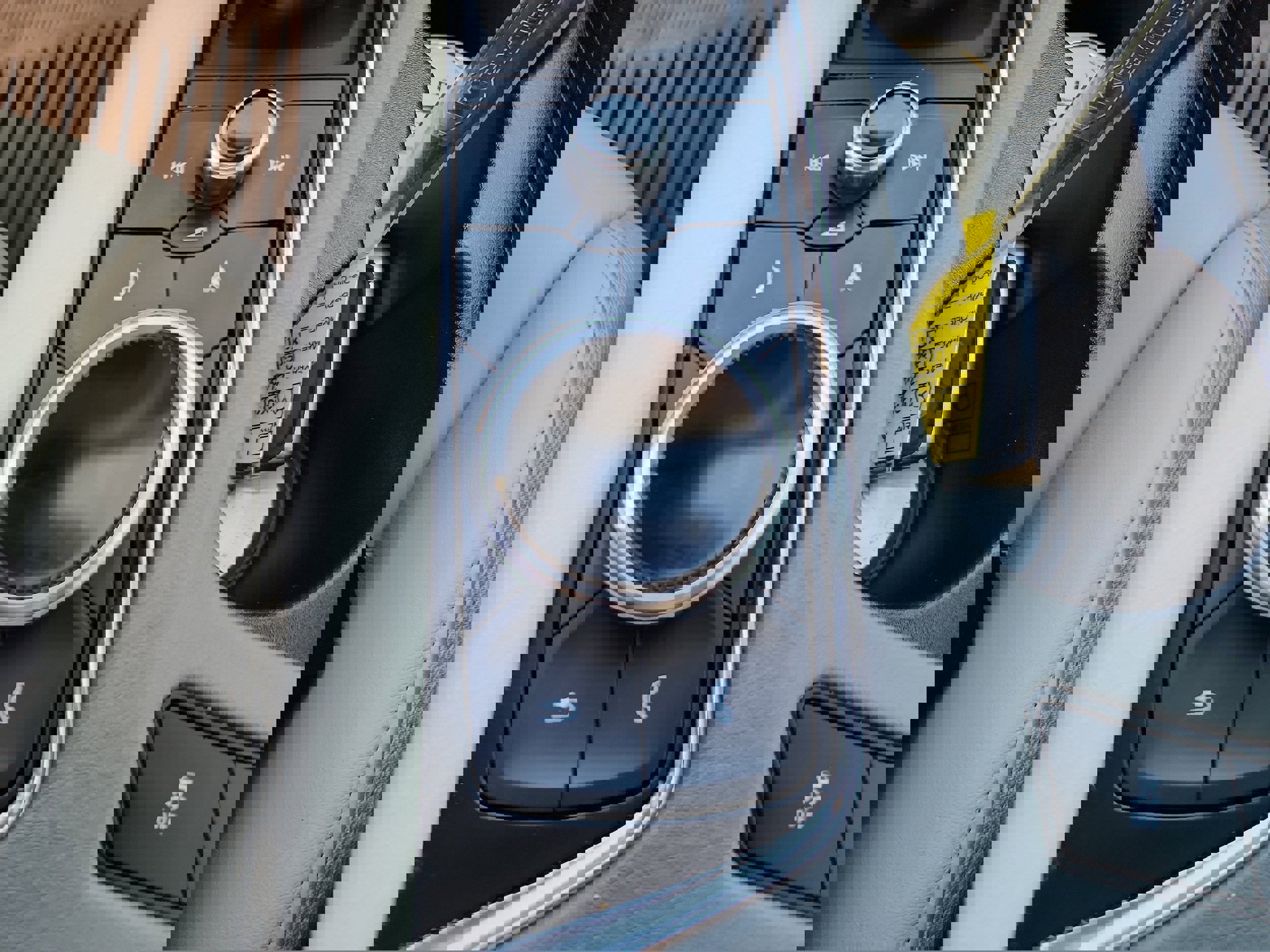 Used 2020 Cadillac XT6 Premium Luxury image 21