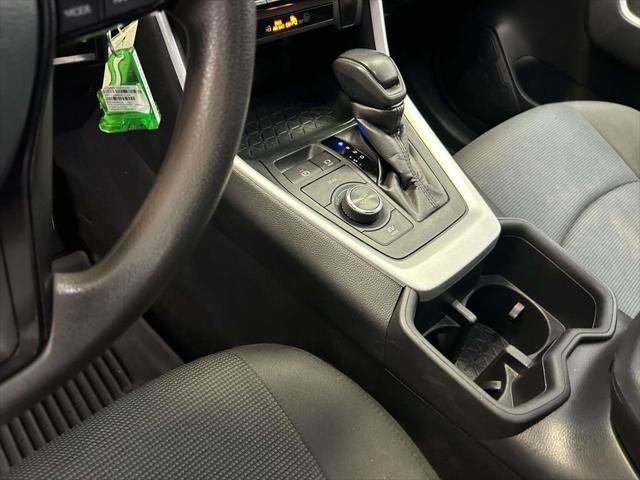 Certified 2024 Toyota RAV4 LE AWD/4WD image 19