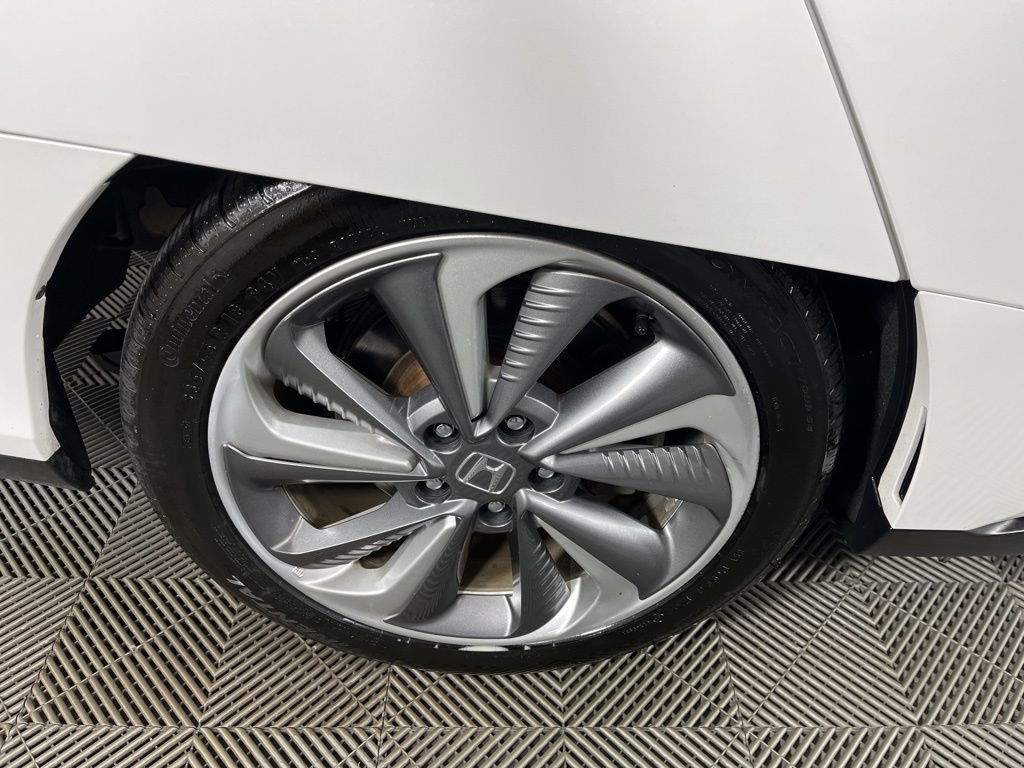 Certified 2018 Honda Clarity Plug-In Hybrid image 11