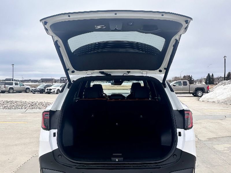 Used 2026 Kia Sportage X-Line w/ X-Line Premium Package image 7