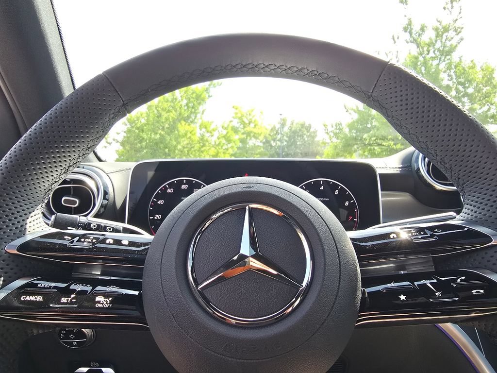 New 2026 Mercedes-Benz GLC 300 4MATIC image 29
