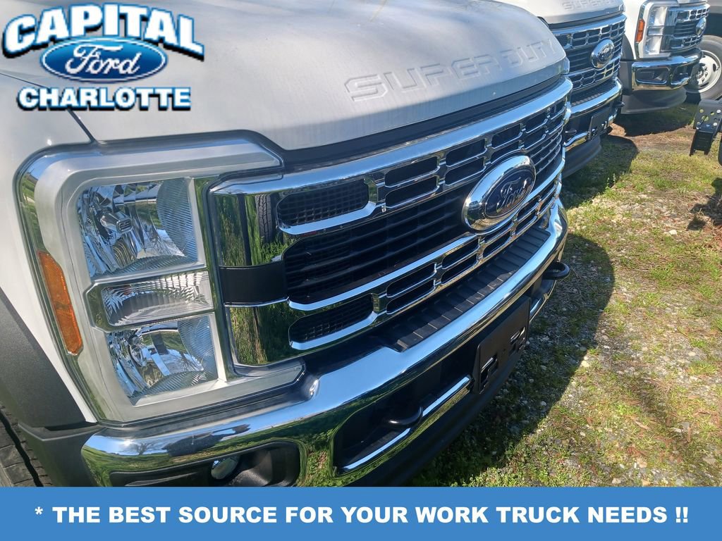 New 2024 Ford F550 4x4 Regular Cab Super Duty image 3
