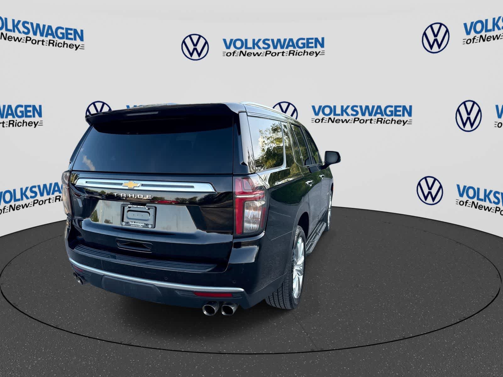 Used 2024 Chevrolet Tahoe High Country w/ Advanced Technology Package AWD/4WD image 14