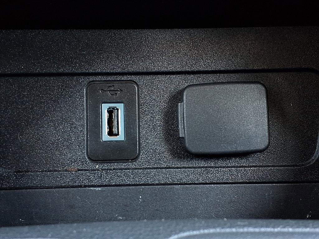 Certified 2017 Ford Escape SE image 13