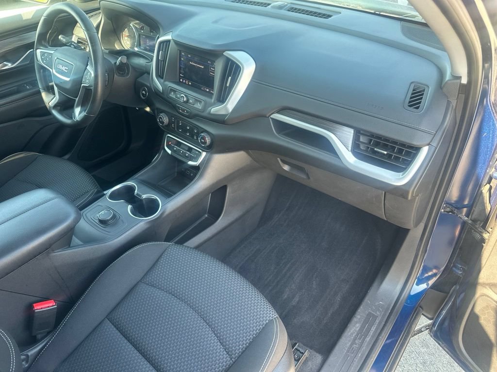 Used 2022 GMC Terrain SLE w/ LPO, Floor Liner Package FWD image 31