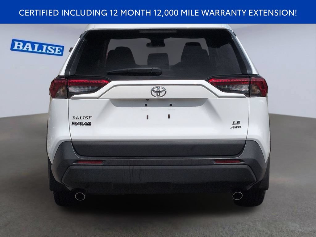 Used 2024 Toyota RAV4 LE AWD/4WD image 5