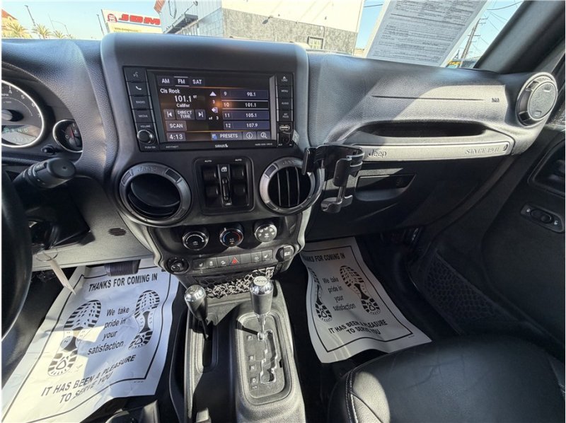 Used 2018 Jeep Wrangler Unlimited Sport image 32