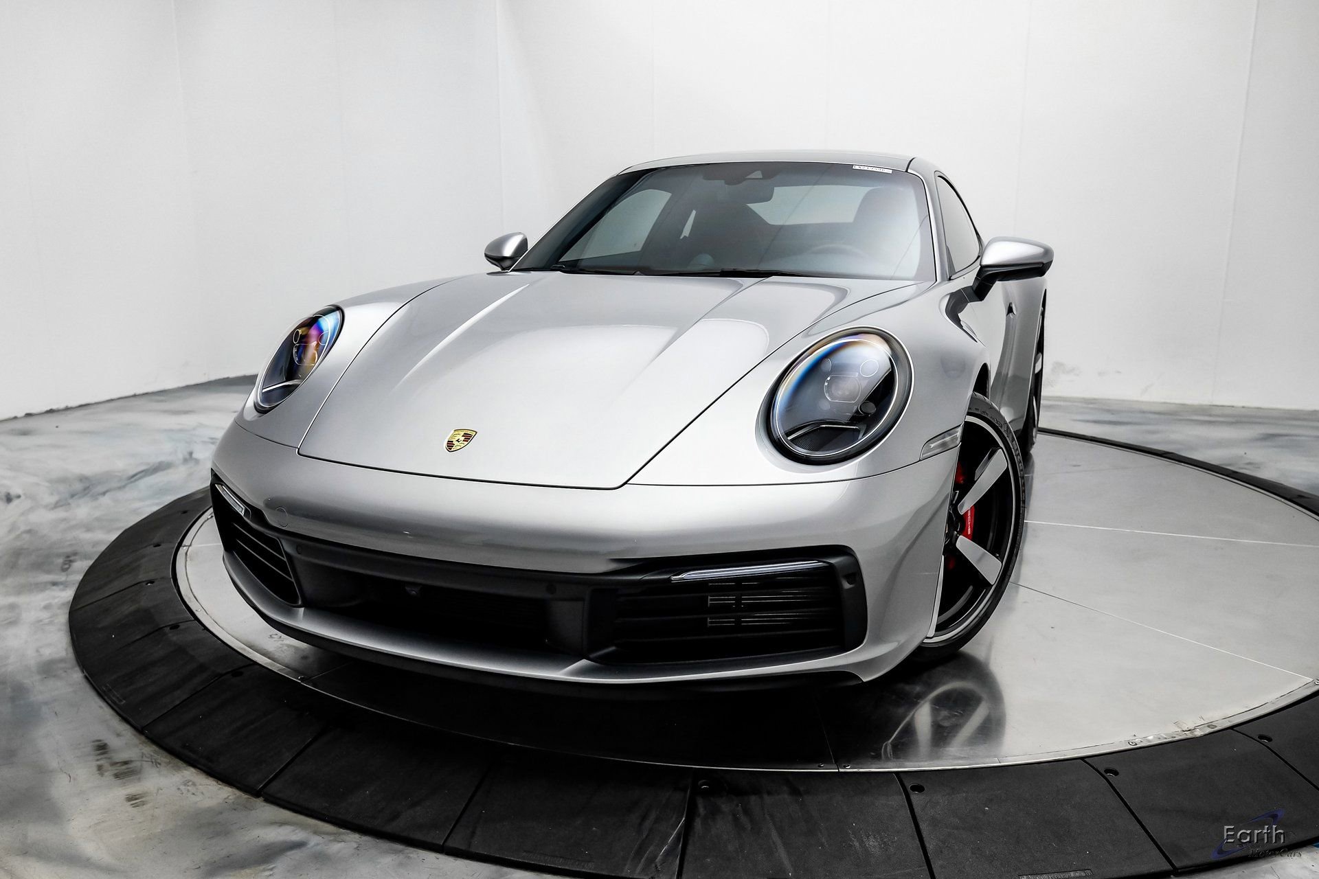 Used 2024 Porsche 911 Carrera S w/ Premium Package RWD image 4