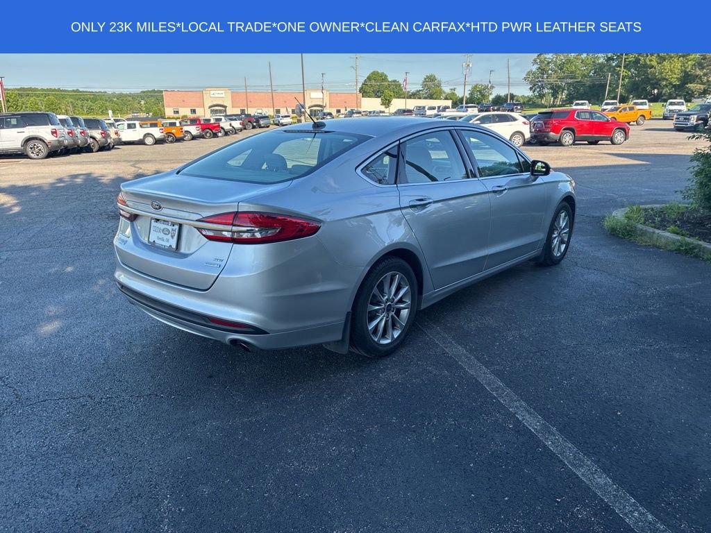 Used 2017 Ford Fusion SE FWD image 8