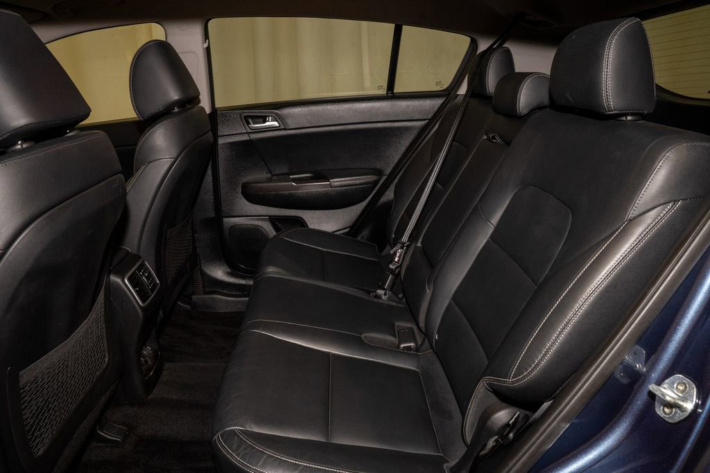 Used 2017 Kia Sportage EX image 8