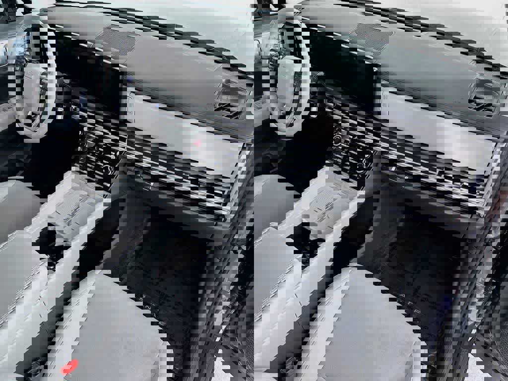 Used 2024 Hyundai Santa Fe SE FWD image 31