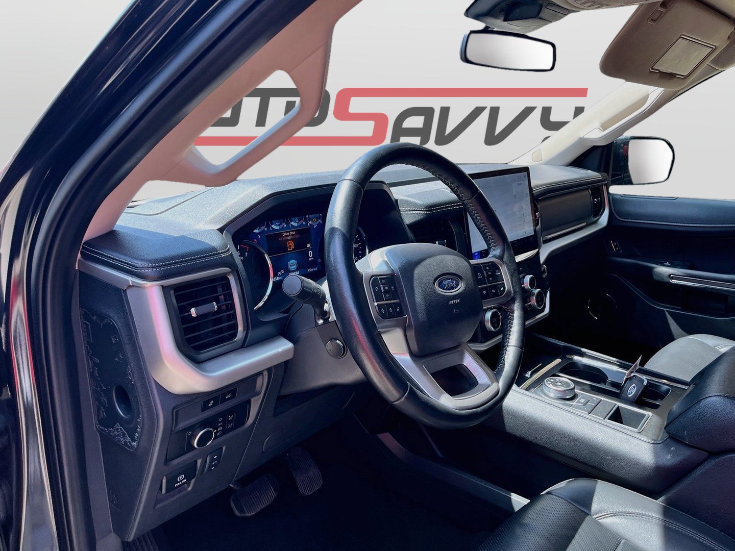 Used 2024 Ford Expedition XLT RWD image 9